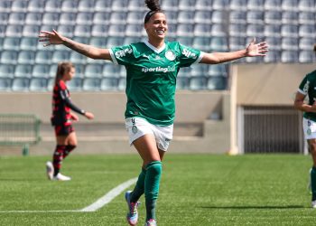 Transferência de Amanda Gutierres é a 5ª mais cara do futebol feminino