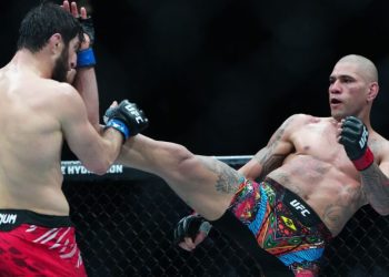 Brasileiro faz revelação sobre luta criticada de Alex Poatan no UFC