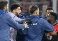 “Enfurecido”: Petraglia vai ao CT do Caju para alertar Athletico antes de Atletiba