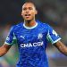 Ex-Coritiba marca golaço, mas não evita derrota do Marselha na Champions