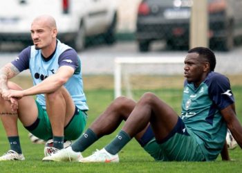 Solidez defensiva vira marca do Coritiba de Mozart na Série B