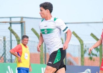 Promessa brilha no Sub-20 do Coritiba e aguarda por chance no principal