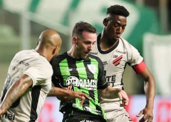 Clube da Série B acerta renovação com velho conhecido do Athletico