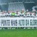 Provocou o Athletico? Coritiba gera polêmica com foto da festa do título