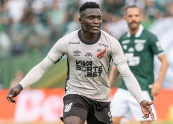 Concorrente direto do Athletico define premiação milionária por acesso e “bicho” por vitória
