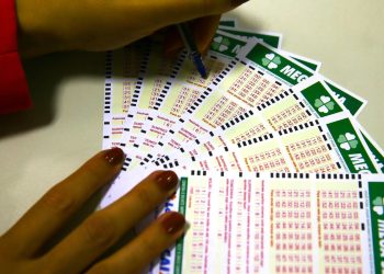 Mega-Sena acumula novamente e prêmio principal vai para R$ 48 milhões
