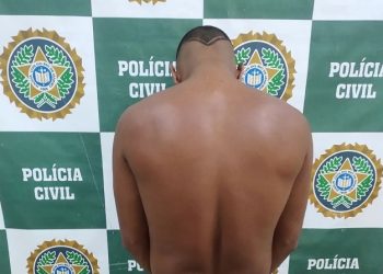 Homem é preso após agredir companheira com socos e pauladas