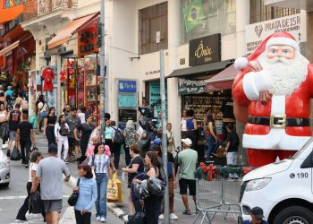 Novo salário mínimo será de R$ 1.621 em 2026