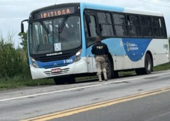 PRF intensifica fiscalização de ônibus em Campos na Operação Embarque Legal
