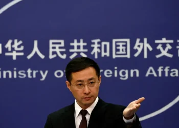 China diz que interceptação de navios pelos EUA é “violação grave”