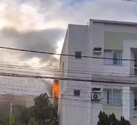 Incêndio atinge apartamento no bairro Flamboyant, em Campos