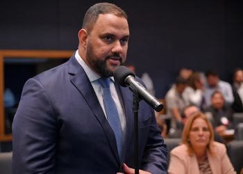 Deputado Thiago Rangel reage à articulação pela presidência da Alerj: “Não vale tudo pelo poder”