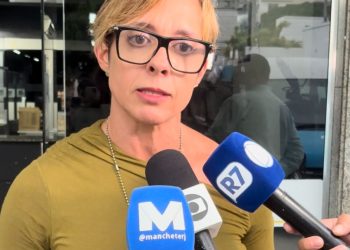 “Ele alega que descobriu uma traição”, diz delegada sobre homem que matou companheira a pedradas em Campos