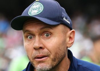 Mozart fecha com clube rebaixado do Brasileirão