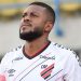 Atacante histórico do Athletico, Marcelo Cirino acerta com clube da Série C