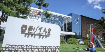 Bolsonaro deixa prisão para fazer cirurgia de hérnia no dia de Natal