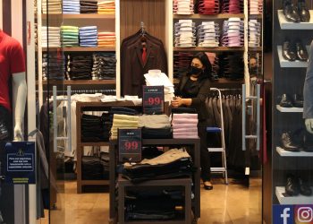 Entenda os direitos do consumidor para trocas de presentes de Natal