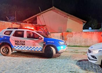Homem é morto a tiros dentro de casa em Atafona