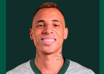 Coritiba anuncia atacante Breno Lopes, contratação mais cara da história