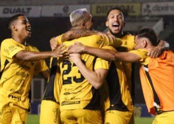 Campeonato Paranaense define último rebaixado; veja como foi Cascavel x Andraus