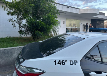 Mulher é rendida em engarrafamento na BR-101, em Campos, e tem carro e pertences roubados