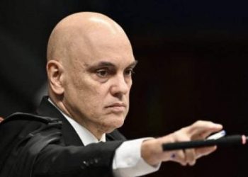 MORAES SE DECLARA IMPEDIDO DE VOTAR EM RECURSO QUE PEDE LIBERDADE DE BOLSONARO