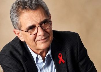Morre Paulo Roberto Teixeira, referência no combate à aids no Brasil