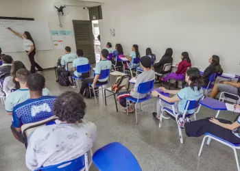 Pisa: Brasil reduz diferença para países ricos no desempenho escolar