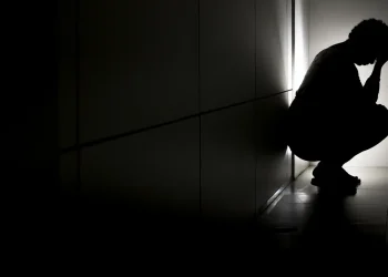 Prevenção ao suicídio: profissionais de saúde destacam riscos com bets