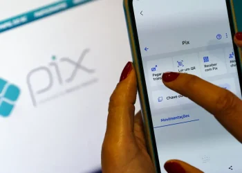 Pix terá novas regras para fraudes, cobrança híbrida e contas-salário