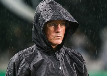 “Ninguém é mais macho que ninguém”: Odair detona postura do Coritiba no Atletiba