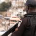 Operação da PMRJ apreende drogas e armas no Complexo da Maré