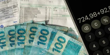Arrecadação federal ultrapassa R$ 2 trilhões em oito meses