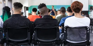 Feira em SP reúne programas de intercâmbio e bolsas esportivas