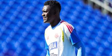 Atacante do Athletico, Viveros estreia pela seleção da Colômbia