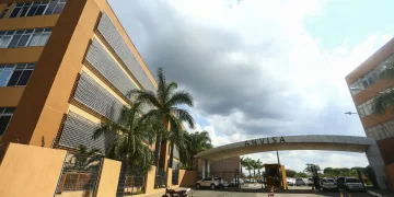 Anvisa proíbe venda de cosméticos e manda recolher gel falsificado