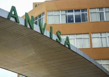 Anvisa suspende propaganda enganosa de suplementos alimentares