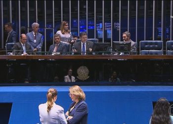 MAIS VOTOS, MAS SEM MANDATO: SETE SENADORES NÃO CONSEGUEM A REELEIÇÃO EM 2026