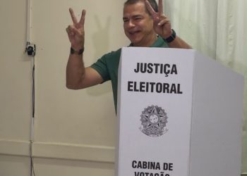 Prefeito de Campos confirma voto em Flávio Bolsonaro e destaca articulação por demandas do município