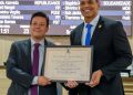 Delegado Carlos Augusto Guimarâes recebe título de Cidadão Campista em iniciativa do vereador Maicon Cruz