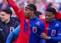Ex-promessa do Athletico despista futuro e mira recorde no Paraná Clube
