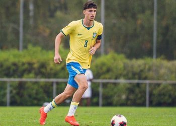 Como Athletico e Coritiba “perderam” joia da seleção de base para rival do Brasileirão