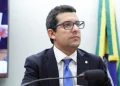 Deputado federal do Rio volta a ser alvo da PF em investigação sobre programa de castração de animais