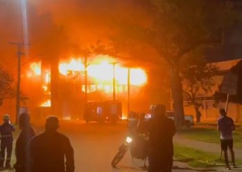 Incêndio destrói laboratórios de pesquisa da UFPE; não houve vítimas