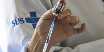 Meningite: quatro cidades do Rio ofertam vacina a pessoas até 24 anos
