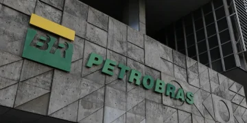 Petrobras atinge recorde de valor de mercado após descoberta no Amapá