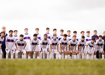 Paraná Clube celebra base em alta e vitórias sobre Athletico e Coritiba