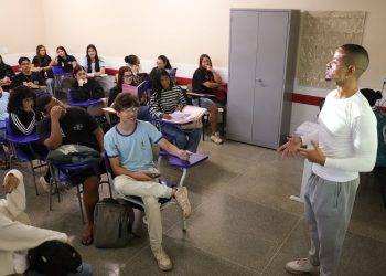 Enem 2026: inscrito automaticamente deve escolher idioma da prova